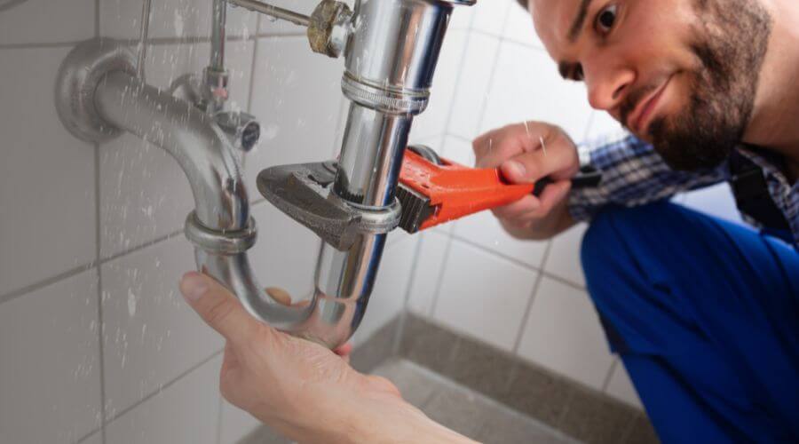 Professional water heater repair in Biggsville, IL